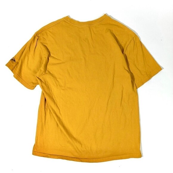 Quiksilver Mustard Slim Fit Logo Short Sleeve Tee Shirt Mens Large Crew Neck - Picture 2 of 5